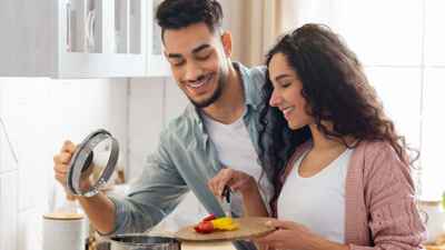 كيف نعيد إحياء العلاقة في خضم الروتين اليومي؟