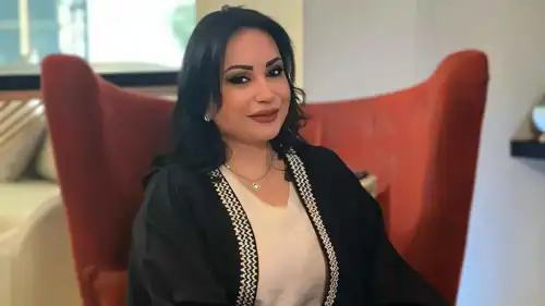 الفنانة السورية تولاي هارون