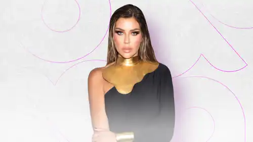 كارلا حداد توضح دوافع بيع مقتنياتها.. وحقيقة عودتها لـ طوني أبو جودة