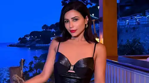هل تجتمع مهيرة عبد العزيز وتامر حسني في عمل فني قريباً؟