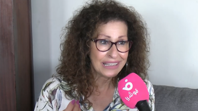 نوال كامل تكشف لـ"فوشيا" موهبتها في الرسم وتغني لملحم بركات