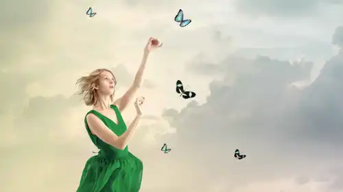 تفسير حلم صيد الفراشات وعلاقته بالفرص والنجاح