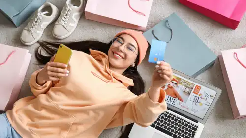كيف يغيّر النزاع في الشرق الأوسط تجربة تسوق جيل زد؟