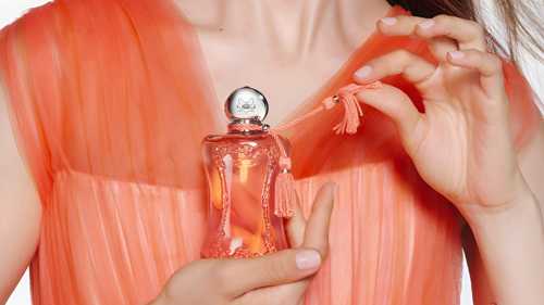 عطور ربيع 2026 نفحات تنبض بالأنوثة