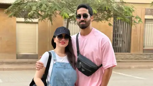 أحمد تيمو ومي عز الدين 