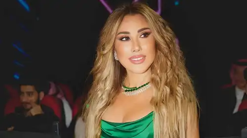 نجوى كرم تظهر مع عمر الدهماني وتحسم جدل الانفصال