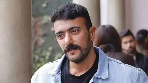 ما حقيقة تجسيد أحمد العوضي شخصيتين في دراما رمضان 2027؟