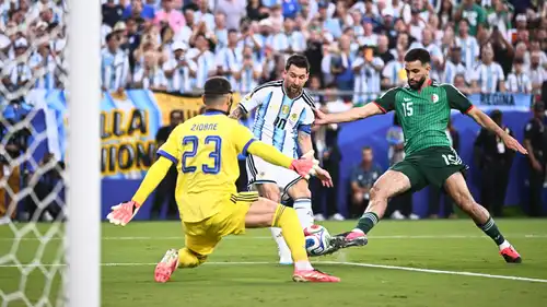لماذا اجتاحت الأحذية الوردية ملاعب كأس العالم 2026؟