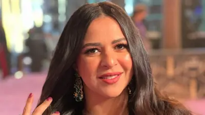 إيمي سمير غانم تستذكر والدتها بصورة من حفل زفافها