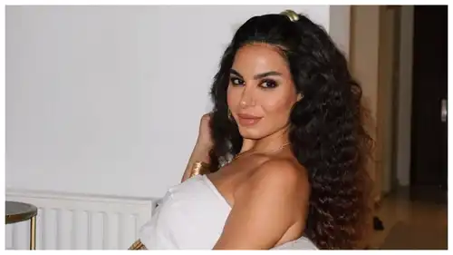 نسرين أمين تتصدر الترند بصورة مع ابنتها.. ما علاقة أحمد حاتم؟
