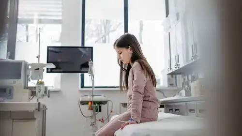 كيف تتعاملين مع خوف طفلك من الطبيب؟