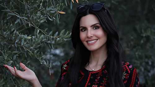 تمثل فلسطين في مسابقة ملكة جمال الكون.. مَن نادين أيوب؟