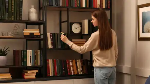 5 حيل لتزيين رفوف الكتب وتنسيقها في منزلك