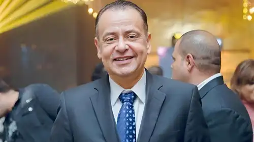 أزمة جديدة تطارد محمد غنيم بعد بلاغ للنائب العام
