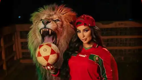 دنيا بطمة تتصدر الترند بـ"كي السبع" دعماً لأسود الأطلس
