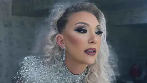 المغنية التركية غللو توت