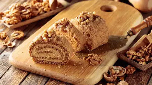 حضري بسهولة كيك الجوز بالكريمة في المنزل