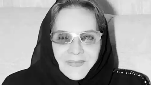 الشاعرة ثريا قابل