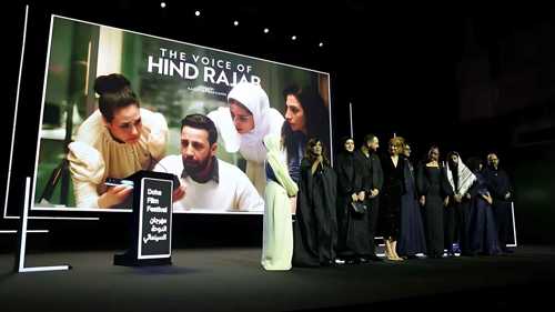 والدة هند رجب تُبكي الحضور في افتتاح مهرجان الدوحة السينمائي 2025