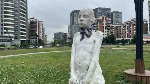 تمثال غامض يثير الجدل في تركيا