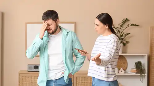 عتابكِ المتكرر للشريك.. تأثيره في العلاقة وطرق الحد منه
