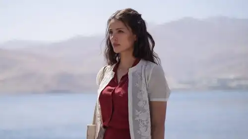 ليلى تانلار نجمة مسلسل "حبي هو البحر الأسود".. القصة والأبطال