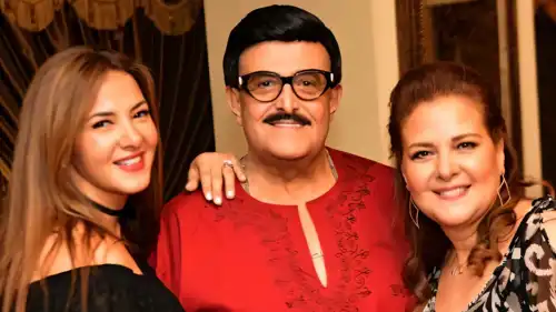 دنيا سمير غانم مع والديها