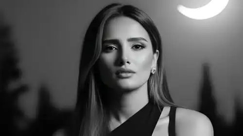 الفنانة زينة رضا