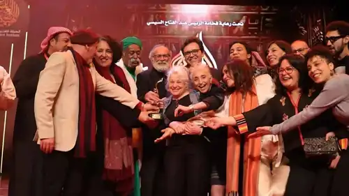 "الهاربات" تفوز بجائزة أفضل عرض مسرحي 