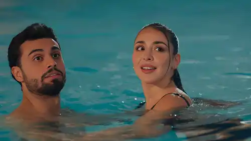 "حب ع ورق" الحلقة 10.. مشاعر متصاعدة وأسرار غامضة
