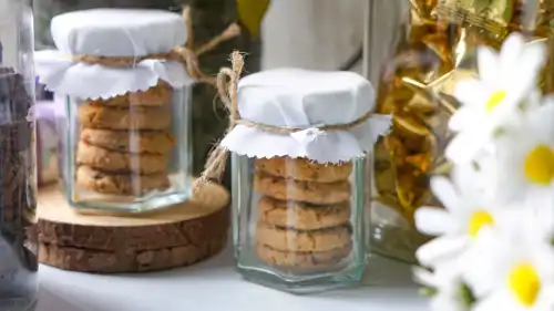 طرق لتقديم العيدية والحلويات بأسلوب مبتكر