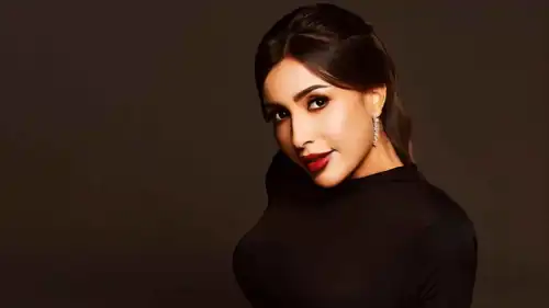 الفنانة المغربية جنات