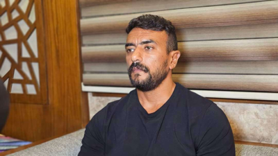 أحمد العوضي: اعتذرت عن "سره الباتع" من أجل ياسمين.. والخيانة غير مبررة