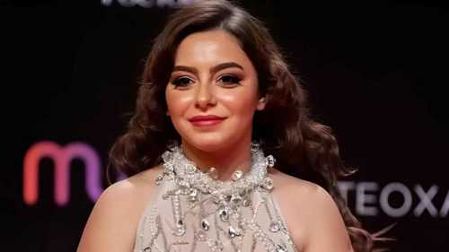 إلهام عبد البديع تستعيد حساباتها بعد اختراقها وتنفي اعتزالها