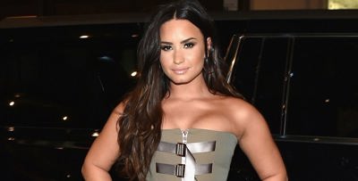 ديمي لوفاتو تعتمد الشعر القصير.. والتجديد ليس غريبًا عليها!
