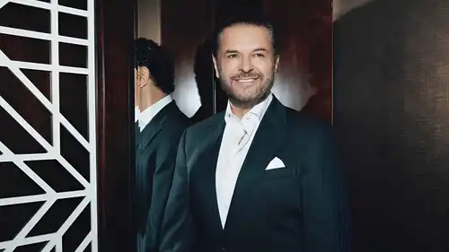 راغب علامة يختتم مهرجان "تيميتار" بالمغرب بحفل جماهيري