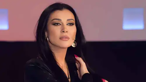 نادين الراسي تثير الجدل برسالة غامضة