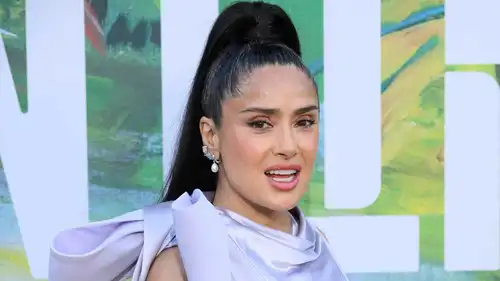 كم تبلغ ثروة سلمى حايك بعيد ميلادها الـ60؟ رقم ضخم بعد 3 عقود في هوليوود