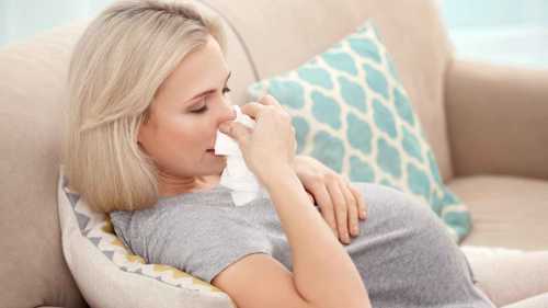دليل شامل للتحكم بأعراض الحساسية أثناء الحمل