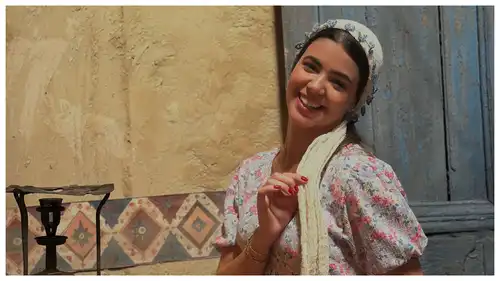 أبرز المعلومات عن لجين خليفة بطلة كليب عمرو دياب "لولا البنات"