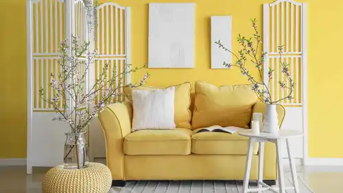 دليل استخدام لون الزبدة الأصفر في تصميم ديكور منزلك