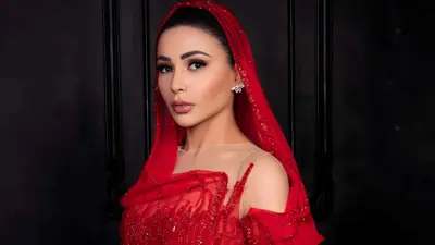 مهيرة عبد العزيز