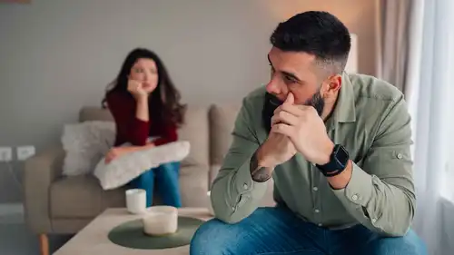 هل يتحول الاعتماد على الذات إلى عزلة عاطفية بين الزوجين؟