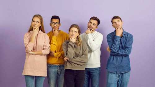 إتيكيت التعامل مع الفضوليين