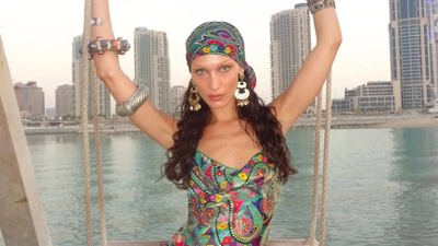 بيلا حديد تعود لركوب الخيل بعد شفائها من مرض لايم