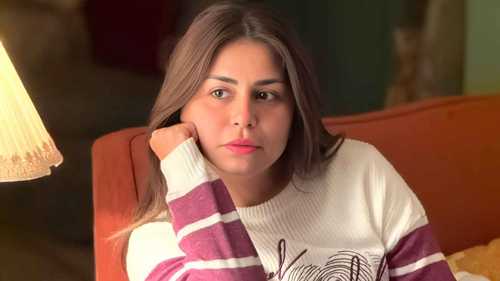 حبس خادمة منة فضالي بتهمة السرقة بعد ضبطها