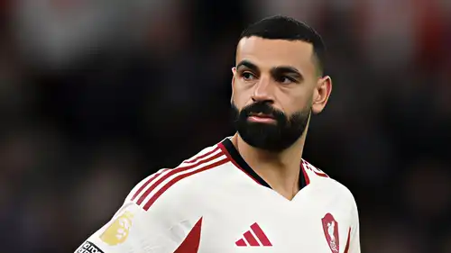استقبال حافل لمحمد صلاح في تركيا.. أغنية "سبور محمد صلاح" تشعل الأجواء