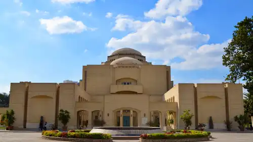 تعيين رضا الوكيل رئيسًا لدار الأوبرا المصرية.. ما أبرز إنجازاته؟