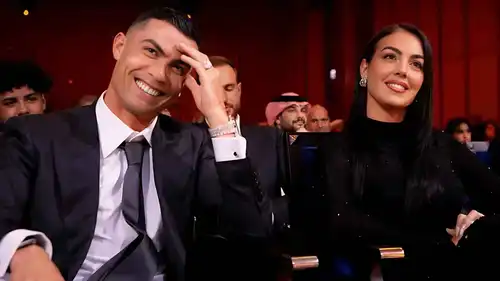 كريستيانو رونالدو يحسمها أخيرًا.. صورة الدبل تعلن زواجه من جورجينا