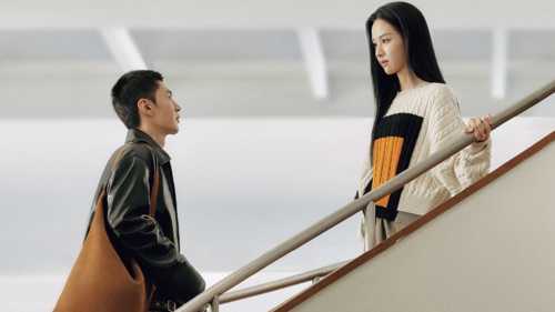 دار Loewe تدخل عالم الدراما احتفالاً بعيد الحب الصيني